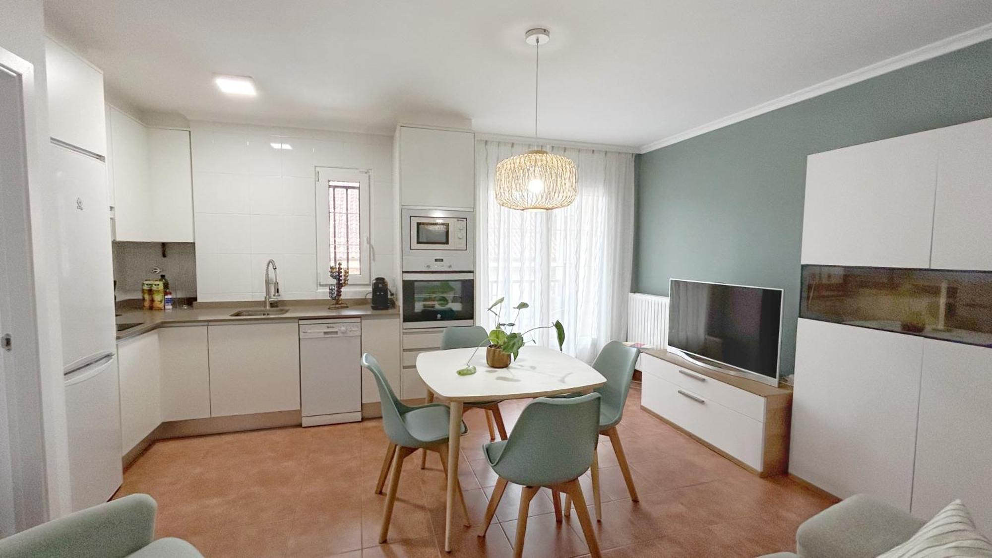 Comillas Bº Casasola - Residencial Lagos Azules - Netflix, Prime, Wifi & Free Indoor Parking Eksteriør billede