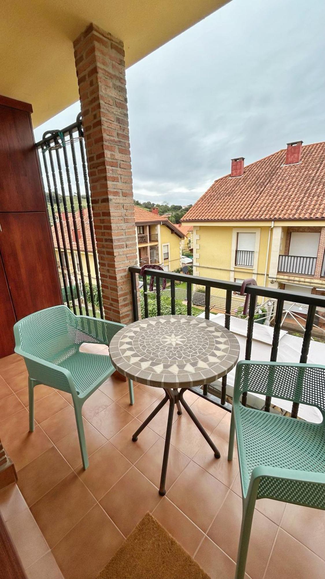 Comillas Bº Casasola - Residencial Lagos Azules - Netflix, Prime, Wifi & Free Indoor Parking Eksteriør billede