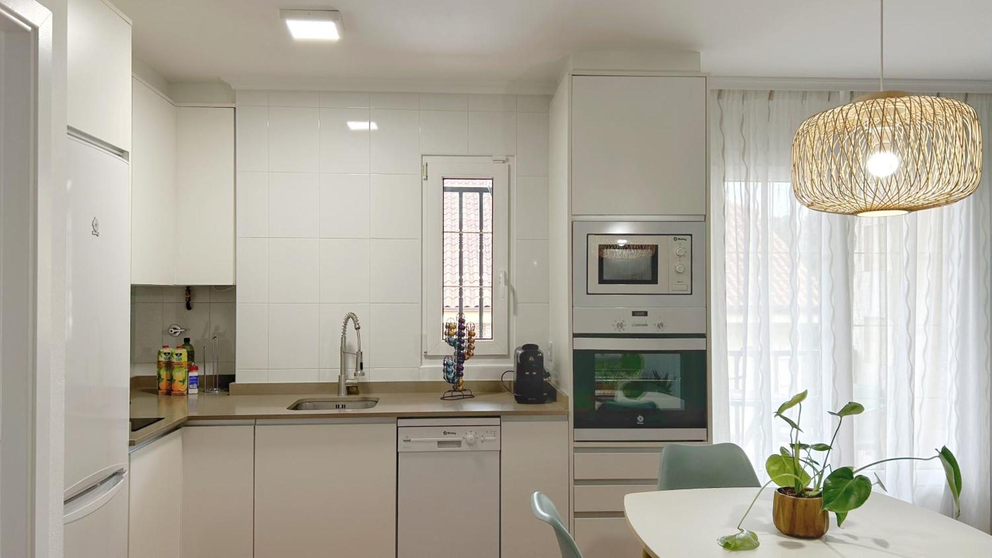 Comillas Bº Casasola - Residencial Lagos Azules - Netflix, Prime, Wifi & Free Indoor Parking Eksteriør billede