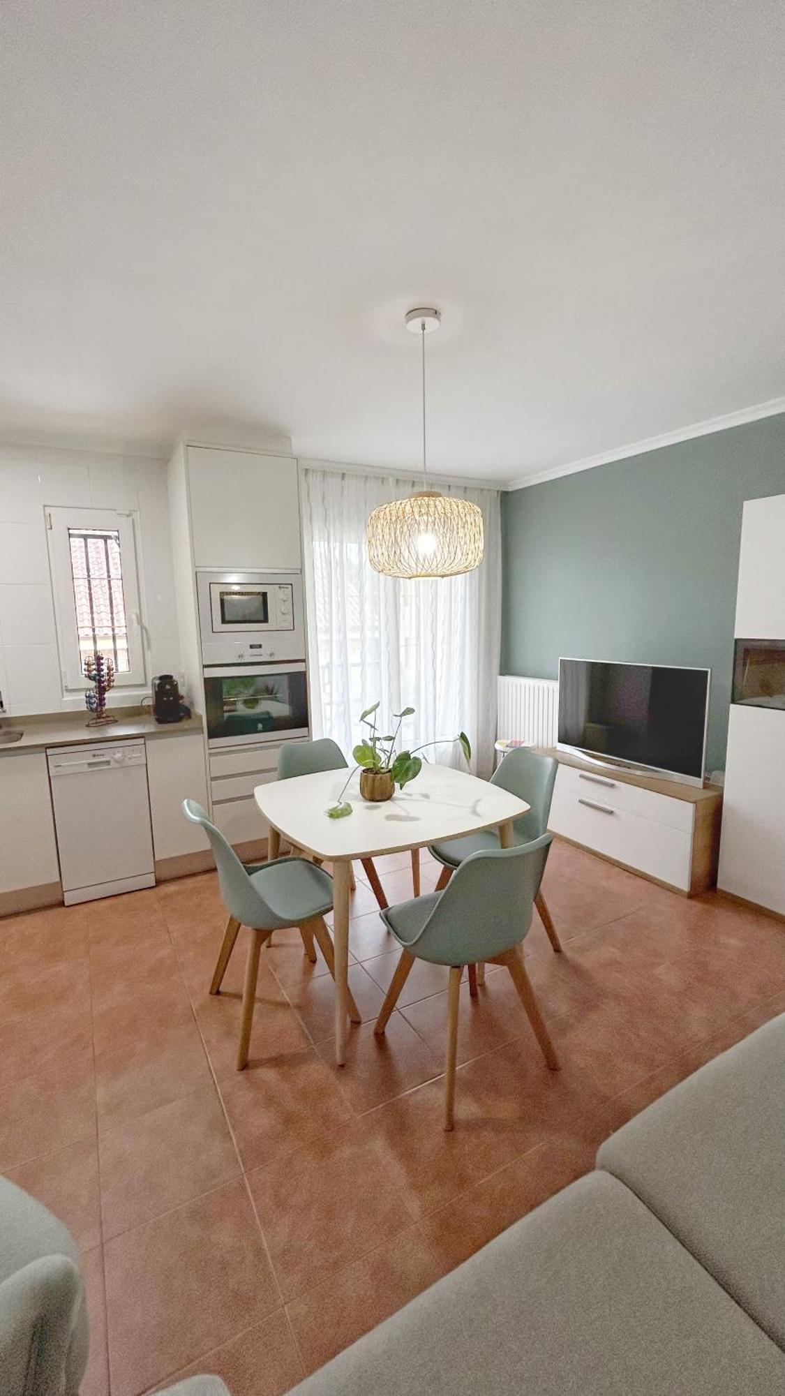 Comillas Bº Casasola - Residencial Lagos Azules - Netflix, Prime, Wifi & Free Indoor Parking Eksteriør billede